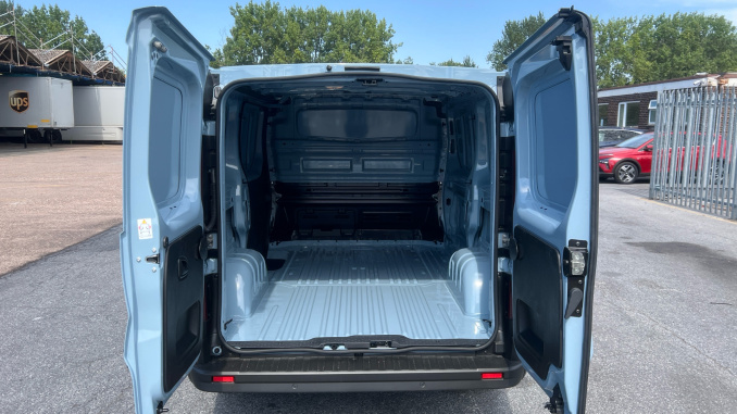 Renault Trafic Swb Diesel SL30 Blue dCi 130 Advance [Safety] Van - Image 12